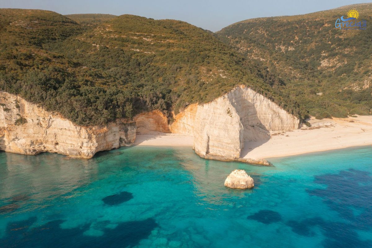 spiaggia di fteri cefalonia grecia